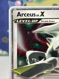 Pokemon TCG 2009 Arceus LV X 95/99 Platinum Holographic Ultra Rare Light Play - Image 2