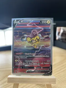 Pokemon TCG Raikou v Crown Zenith: Galarian Gallery Holo Ultra Rare - Image 1