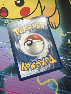 Pokemon Pidgeot v Holo Ultra Rare Card 137/196 Swsh11: Lost Origin - Image 3