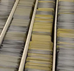 1000 HOLO/REVERSE HOLO Pokemon Cards Bundle All Random Bulk Joblot - Image 1