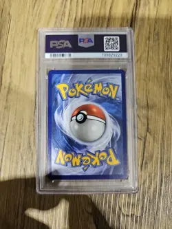 Umbreon 17/17 PSA 10 Pokemon TCG Celebrations Classic Collection - Image 2