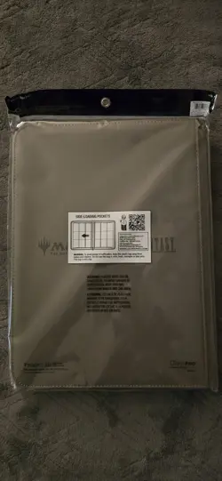 MTG Final Fantasy Sephiroth, Planet’s Heir 9-Pocket Premium Zipper PRO Binder - Image 2