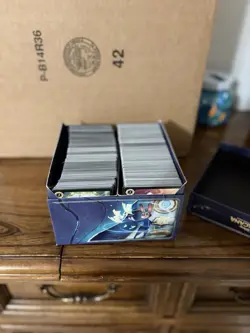 Disney Lorcana TCG Bulk Lot of 900 Common/Uncommon Cards in Trove Box - Image 2