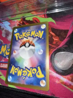 NM+ PIKACHU 173/165 SCARLET & VIOLET 151 HOLO ILLUSTRATION RARE POKEMON CARD - Image 5