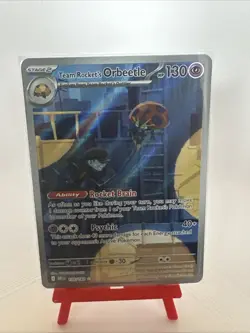 Team Rocket's Orbeetle Full Art (198/182) - Destined Rivals - Pokemon TCG - NM - Image 1