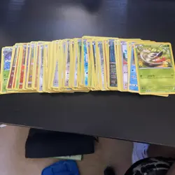 Pokemon TCG Bulk Lot 100 Mixed Cards, Random Card Selection - Image 1