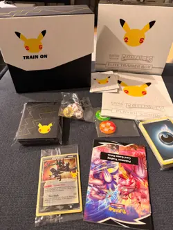 Pokemon TCG: 25th Anniversary Celebrations Elite Trainer Box (2021) 820650809439 - Image 1
