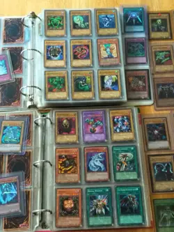 Yu-Gi-Oh! Binder Collection Lot Cards, HOLO, RARE, FOIL, VINTAGE, 1,100 Card🔥🔥 - Image 2