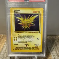 1999 Pokemon Base Set Unlimited Zapdos Holo #16 PSA 5 - Image 3
