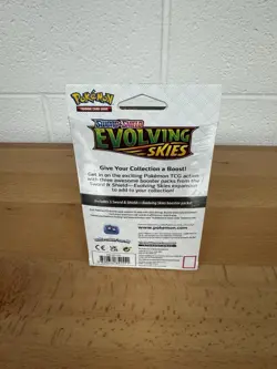Sealed 3 Pack Evolving Skies Hanger Box Pokemon TCG Sword & Shield booster 820650851551 - Image 3