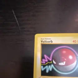 Pokemon Voltorb 40 HP Tackle Base Set Common 67/102 1999 TCG First Edition - Image 2