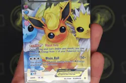 Flareon EX RC28/RC32 Generations Radiant Collection Pokemon Card Ultra Rare NM - Image 3