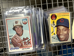 Awesome Lot 50's 60's 70's Cards w/ HOFErs - Image 1