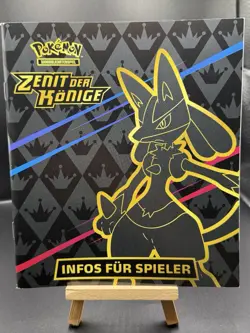 Pokemon Karten Info Heft fur Spieler Top Trainer Box Zenit der Konige TTB Crown - Image 1