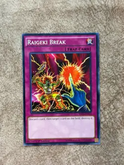 Raigeki Break YS14-EN033 Yu-Gi-Oh 1st Edition LP - Image 1