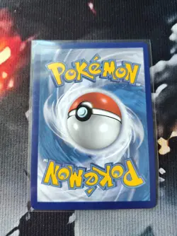 Pokemon Beedrill v TCG Astral Radiance Holo Card 1/189 Rare - Image 2