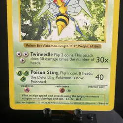 Beedrill Rare Base Set (Shadowless) 017/102 Pokemon - Image 3