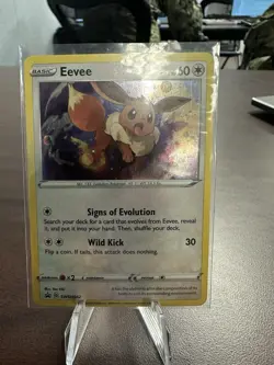 Eevee SWSH042 SWSH: Sword & Shield Promo Cards Holo - Image 1