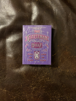 Gentleman Wake The Successor Dynastinae Rex Prism (239/400) Playing Cards - Image 1