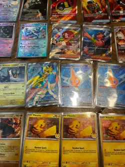 Pokemon- TCG Trading Cards lot - Image 4