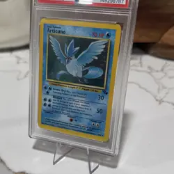 Pokemon TCG Articuno Fossil 2/62 Holo Rare 1999 PSA 8 70 HP Card English - Image 2