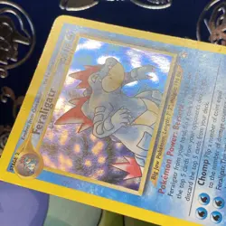 Pokemon 2000 Feraligatr Neo Genesis Holo Card 4/111 MP - Image 4