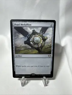 Pearl Medallion NM #401 Commander Masters MTG - Image 1