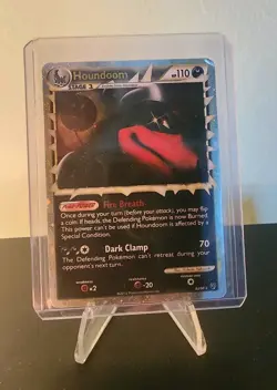 Pokemon TCG Houndoom Prime Undaunted Holo Card 82/90 MP - Image 1