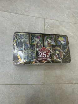 YuGiOh Dueling Heroes Tin. 25th Anniversary Mega Tin. Brand New & Sealed - Image 2