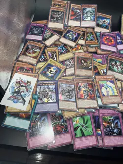 105 LOT Vintage Yugioh Card Collection 1996 As Is - Image 4