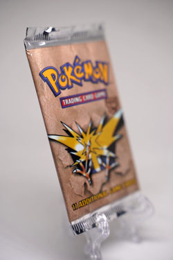 Pokemon WOTC Fossil Unlimited Booster Pack Vintage Sealed TCG Zapdos - Image 4