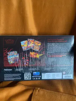 Team Rocket Moltres Ultra Premium Collection Pokemon TCG - Image 2