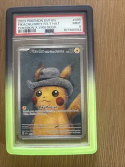 Pikachu with Grey Felt Hat 085 Sv: Scarlet & Violet Promo Cards Regular - Image 1