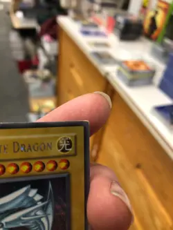 Blue-Eyes White Dragon (Dark Duel Stories) DDS-001 Yu-Gi-Oh! Video Game (DMG) - Image 5