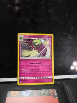 Gardevoir (141/214) Lost Thunder Pokemon Holographic Rare Card - Free Shipping - Image 1