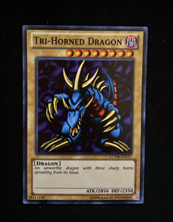 Tri-Horned Dragon LCYW-EN157 (NM) Legendary Collection 3: Yugi's World Unlimited - Image 1
