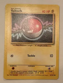 Pokemon TCG Voltorb #67/102 Non Holo Vintage 1999 Base Set - Image 1