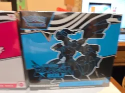 No RESERVE Pokemon TCG White Flare & Black Bolt Elite Trainer Box - Image 2