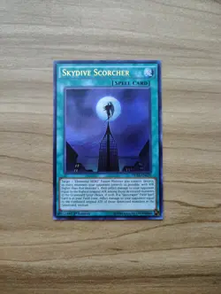 Yu-Gi-Oh! - Skydive Scorcher - Ultra Rare / Holo - DUSA-EN029 - Image 1