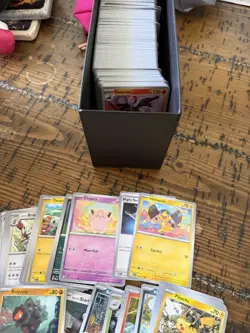 Ascended Hero’s Bulk 450+ Reverse Holos And 450+ Commons. 800+ Cards In Total - Image 3