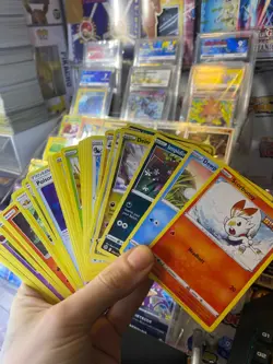 Pokemon Random Unsorted Yellow Borders From Various Sets Bulk Lot SWSH SM XY - Image 2