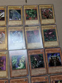 YU-GI-OH SD KAIBA EVOLUTION 1ST EDITION NEAR COMPLETE LOT NO HOLO'S - Image 3