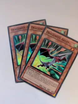 Yu-Gi-Oh! 3X Dragunity Aklys SDDL-EN003 Super Rare 1st Edition Near Mint - Image 1