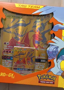 Pokemon RESHIRAM & CHARIZARD- GX PREMIUM COLLECTION TCG Card Box, Sealed - Image 4