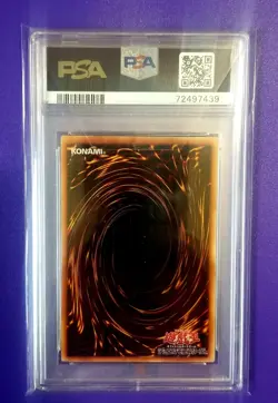 Yugioh Perfectly Ultimate Great Moth DL5-136 Ultimate Rare PSA 9 - Japanese - Image 2