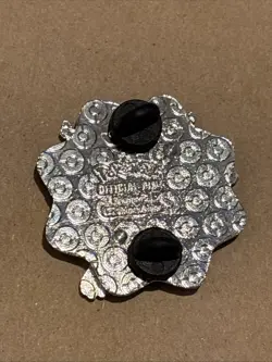 Hisuian Zoroark VSTAR Pin 2022 Official Pokemon Collector's Pin excellent cond - Image 3