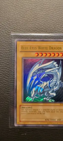 Yu-Gi-Oh! Blue-Eyes White Dragon SDK-001 Kaiba Ultra Rare Holo Eng - Image 2