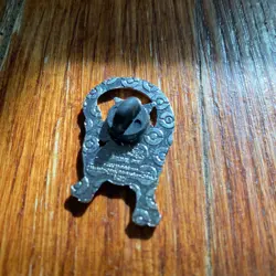 Pokemon Mewtwo Hidden Fates Pin Badge - Image 2