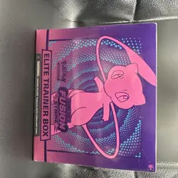 Nintendo Pokemon TCG: Sword & Shield Fusion Strike Elite Trainer Box - Image 1