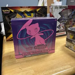 Nintendo Pokemon TCG: Sword & Shield Fusion Strike Elite Trainer Box 820650809330 - Image 1